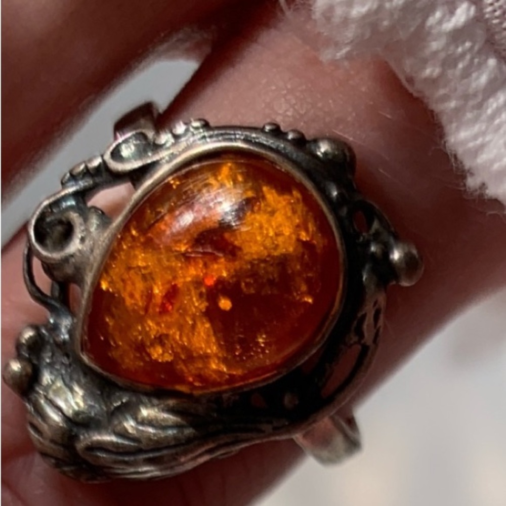 Superb Antique Genuine Amber Sterling Silver Ring. Size 6